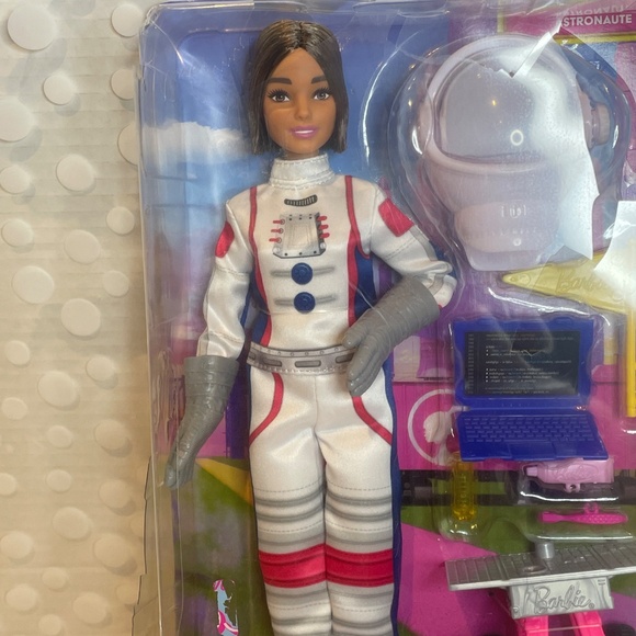 Barbie Careers 65th Anniversary 🚀👩🚀Astronaut doll - Picture 2 of 12